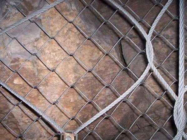 TECCO高强度钢丝格栅图片3