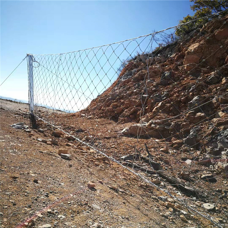 山西阳泉施工现场-被动防护网施工图片3